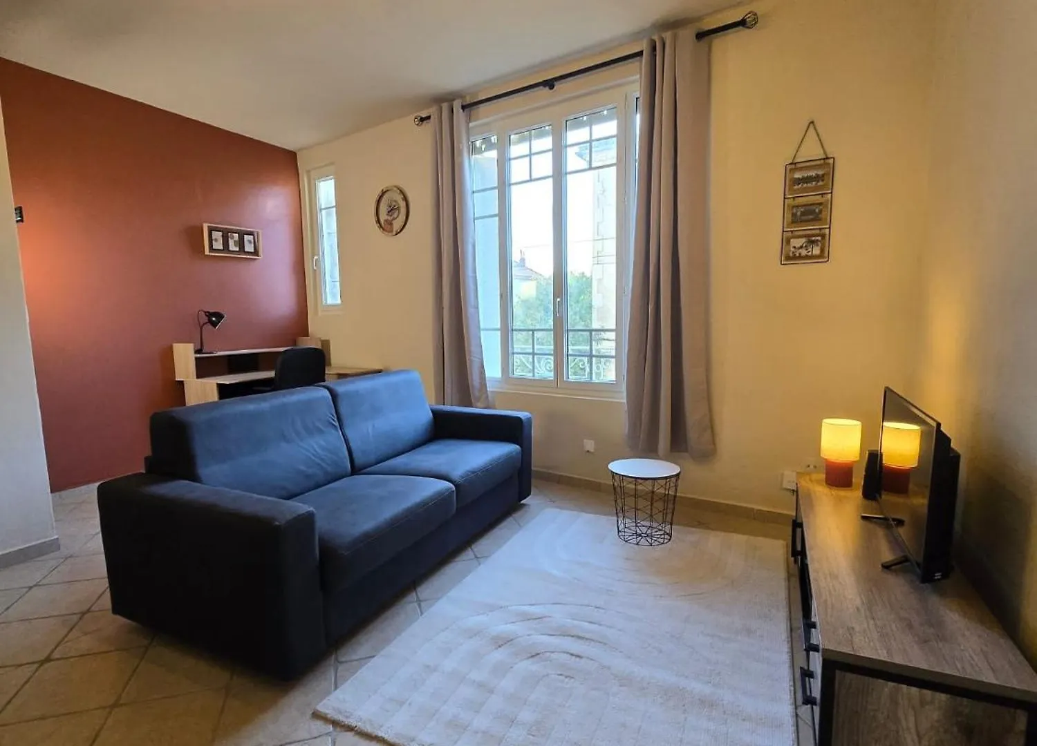 Appartement 55 M2 Avec Terrasse, Clim, Wifi, Netflix, Bureau Avignon