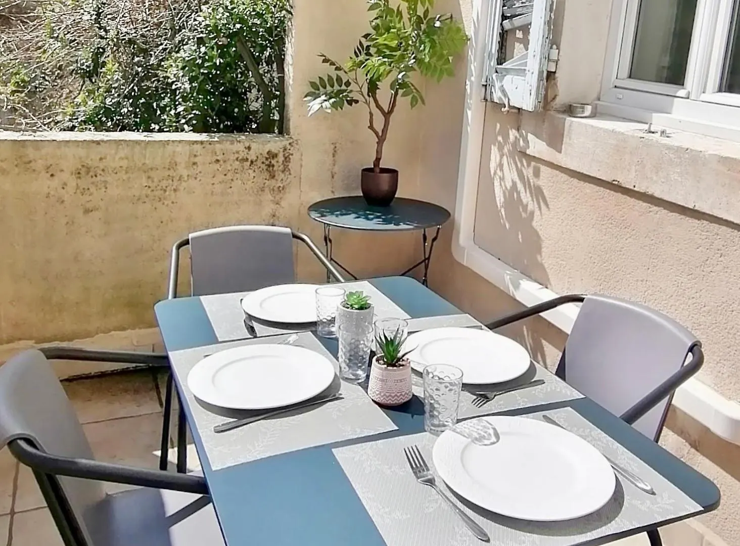 Apartman Appartement 55 M2 Avec Terrasse, Clim, Wifi, Netflix, Bureau Avignon